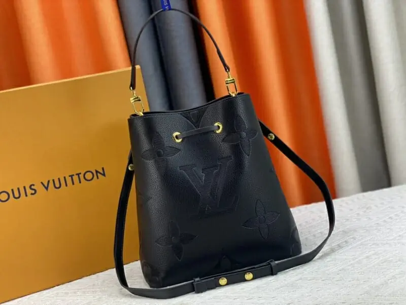 louis vuitton aaa qualite mini sac a main pour femme s_12243343